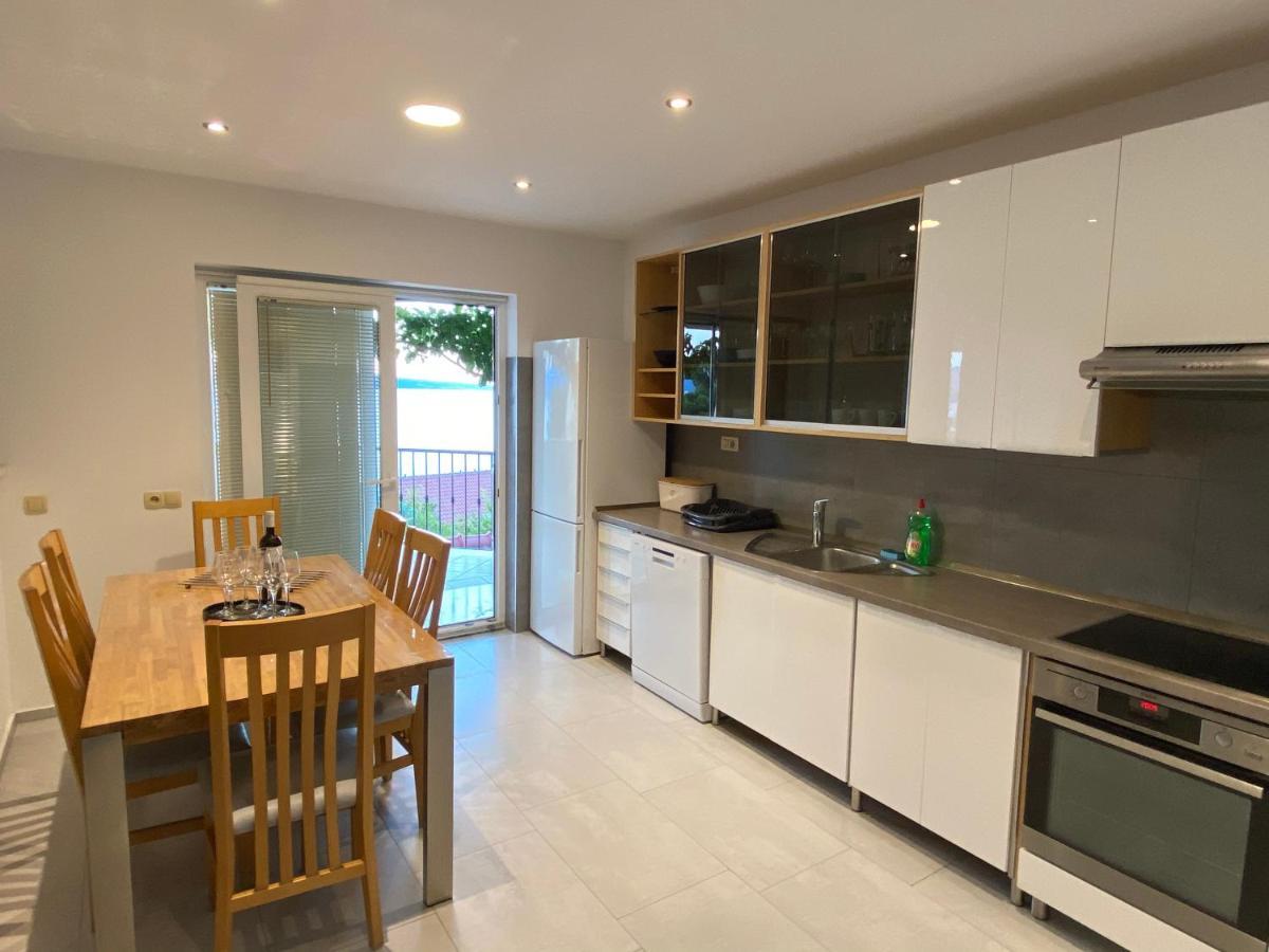 Apartmani Mateo Omiš Exteriör bild