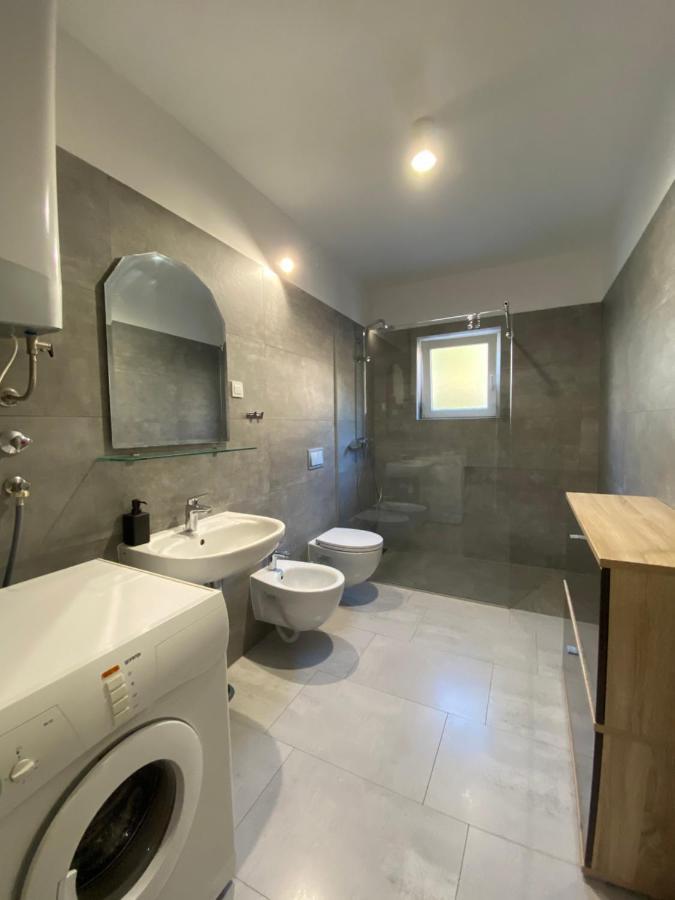 Apartmani Mateo Omiš Exteriör bild